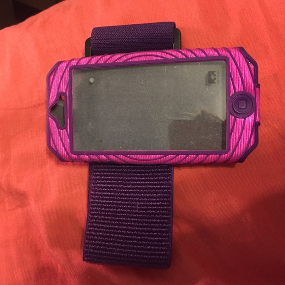 iPhone 5 running arm band