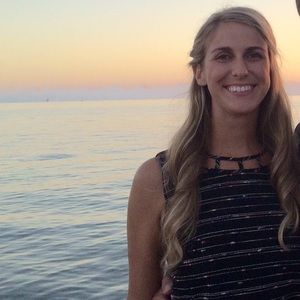 Meet your Posher, Danielle