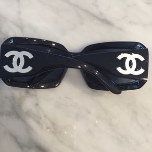 Authentic Chanel sun glasses