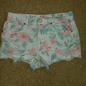 SOLD!! High waisted shorts