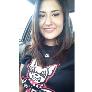 Meet your Posher, Sharon