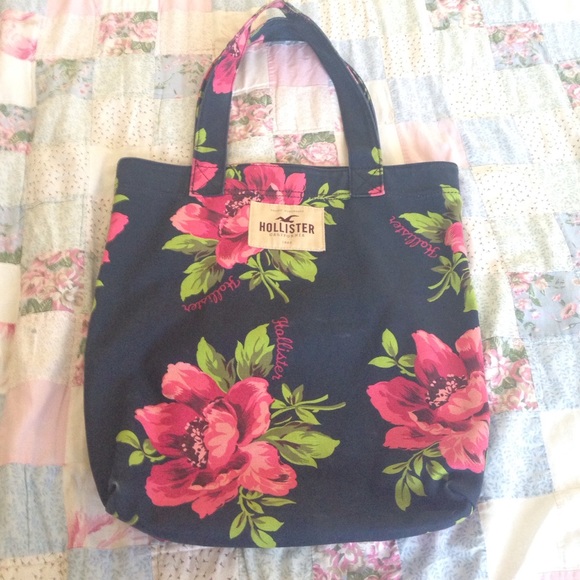 Hollister Tote!