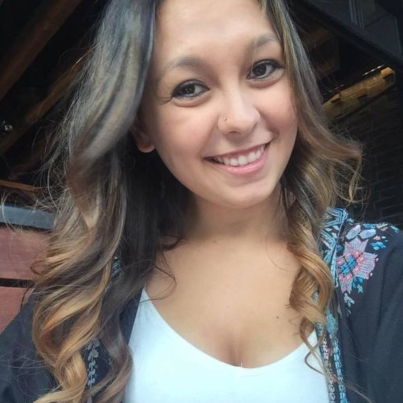 Meet your Posher, Katie - Picture 1 of 1