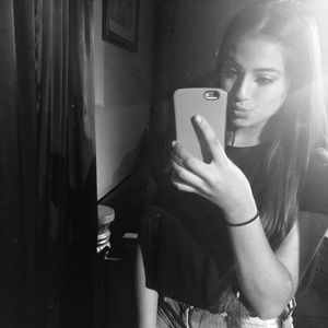 Meet your Posher, Jacquelin