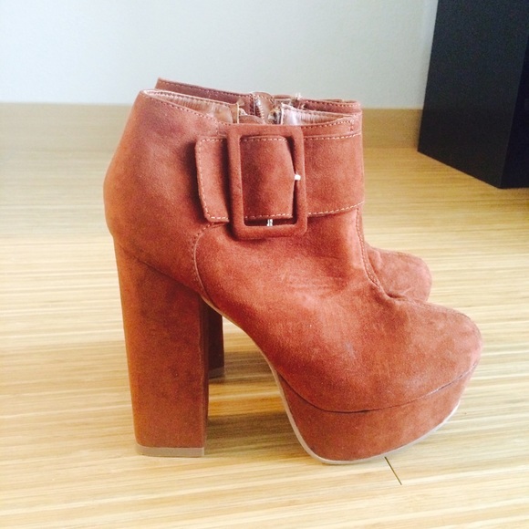 Platform heels boots shoes brown suede