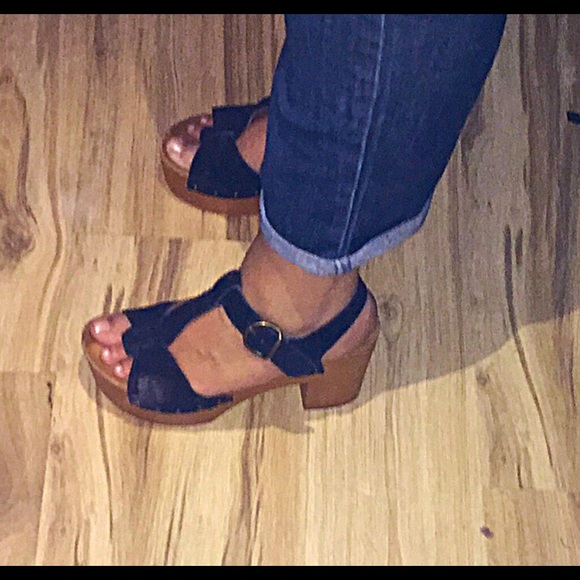 Steve Madded Chunky Sandals- Size 9