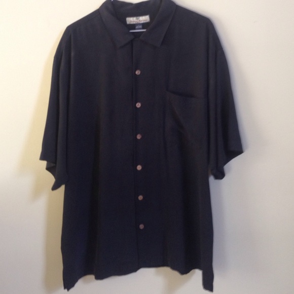 Men's black Tommy Bahama shirt L
