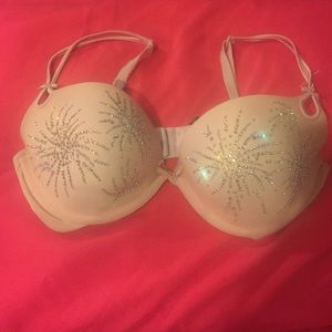 Victoria's Secret fashion show bra