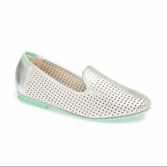 Nwot Adam Tucker Mantra 5 Perforated Flat