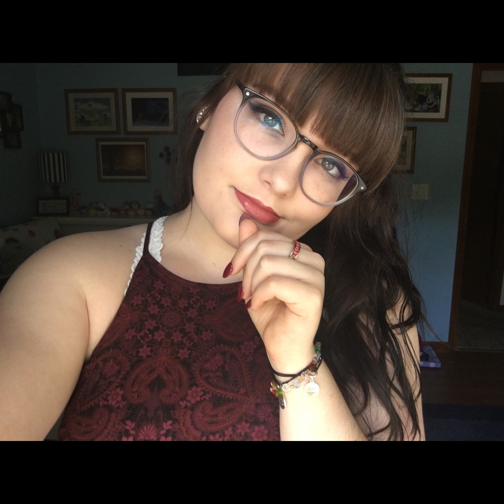 Meet your Posher, Andrea