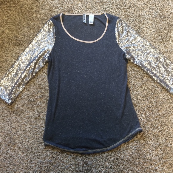 BKE sequin baseball t