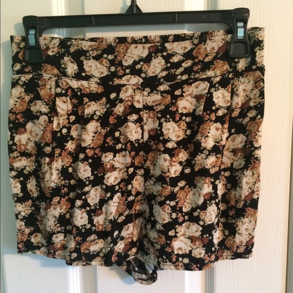 LA Hearts-PACSUN-neutral floral flowy shorts