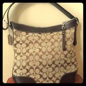 Women's hand bag