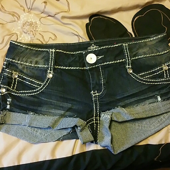 Almost famost shorts