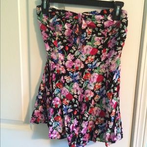 Strapless floral romper