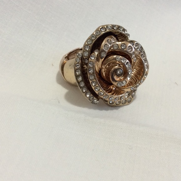 STATEMENT RING-ITS A BEAUTY! - Picture 2 of 4