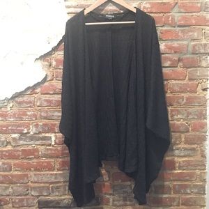 Urban Outfitters - Tela Crochet Open Kimono