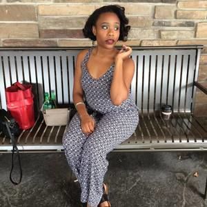 Meet your Posher, Shana