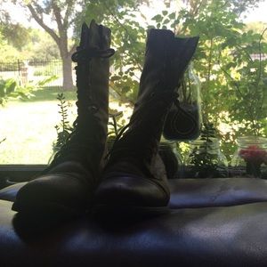Brown Steve Madden troopa boots