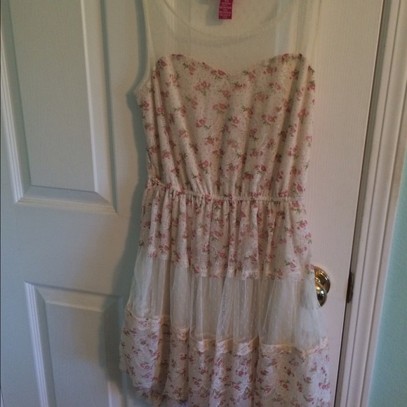 Country Chic floral dress