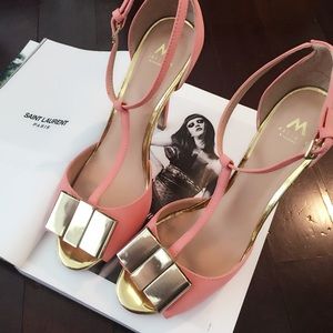 T-strap Jenny Heel Sandal Coral/Pink w/ Gold Bow