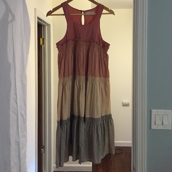 To the max size 10 tiered dress- pink, tan, olive - Picture 1 of 4
