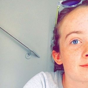 Meet your Posher, Chloe