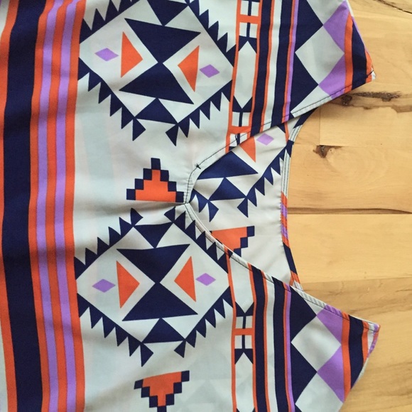 Nordstrom Aztec Top - Picture 2 of 3