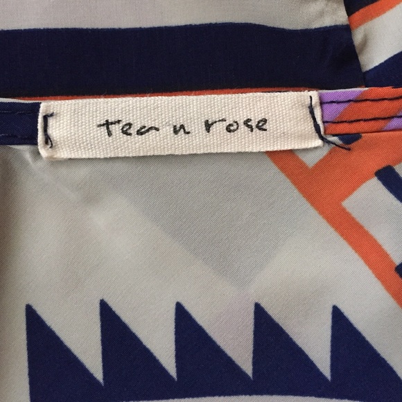 Nordstrom Aztec Top - Picture 3 of 3