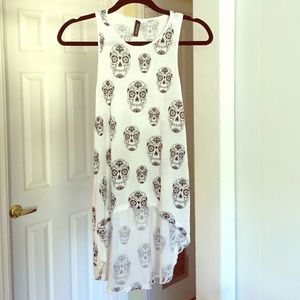 Hi-Lo Sugar Skull Top
