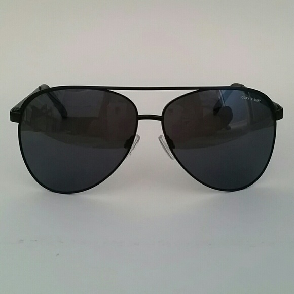 Quay Black Oversized Aviators