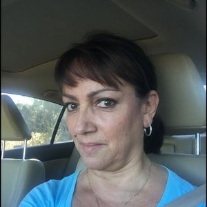 Meet your Posher, Myra