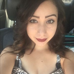 Meet your Posher, Lili