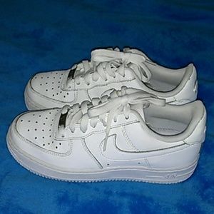 Air force ones sneaker like new