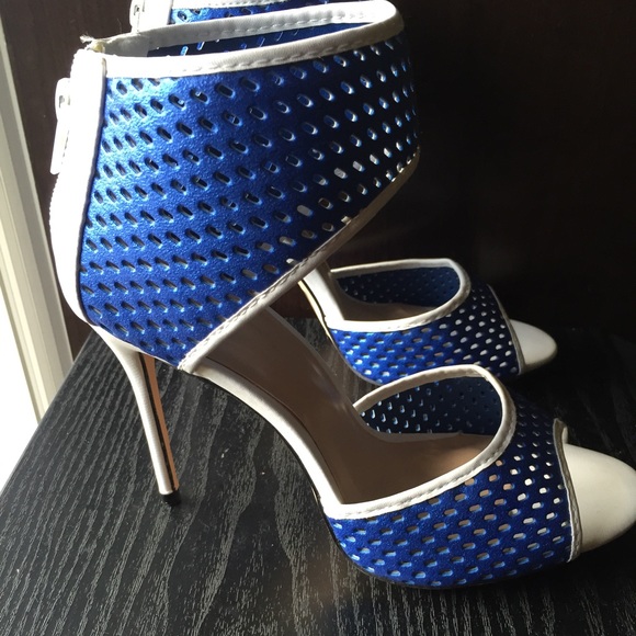 Shoes - Picture 2 of 3