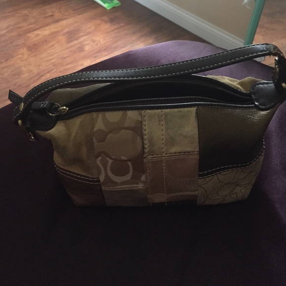 Handbag - Picture 2 of 3