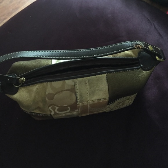 Handbag - Picture 3 of 3