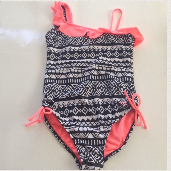 🌊Justice girls swimsuit!🌊