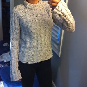 Bell sleeve abercrombie sweater