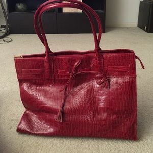 red crocodile tote