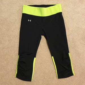 Under Armour running capris
