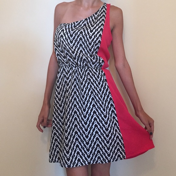 Collective concepts one shoulder dress small