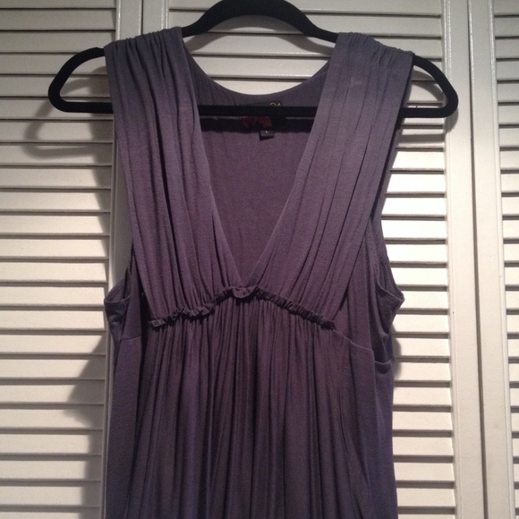 Grey V-neck Dress - Picture 2 of 4