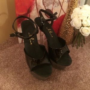 Pleaser heels