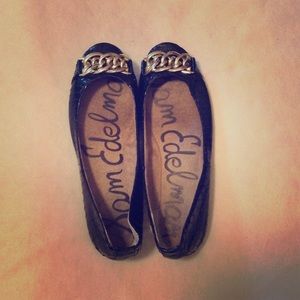 Black Flats with gold chain front