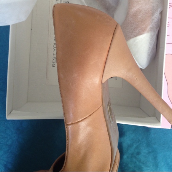Jeffrey Campbell Bullet Pump Tan Leather White Cap - Picture 3 of 4