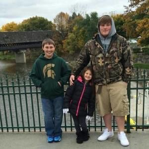 Meet your Posher, Christine