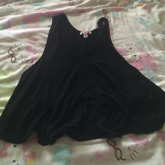 Black Flowy Top
