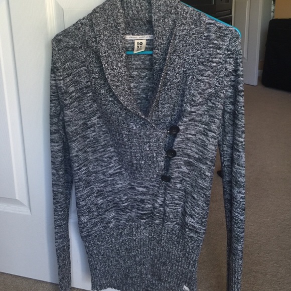 Roxy sweater. Size Small