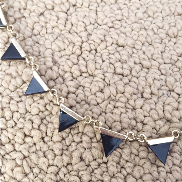 Forever 21 Necklace - Picture 2 of 3